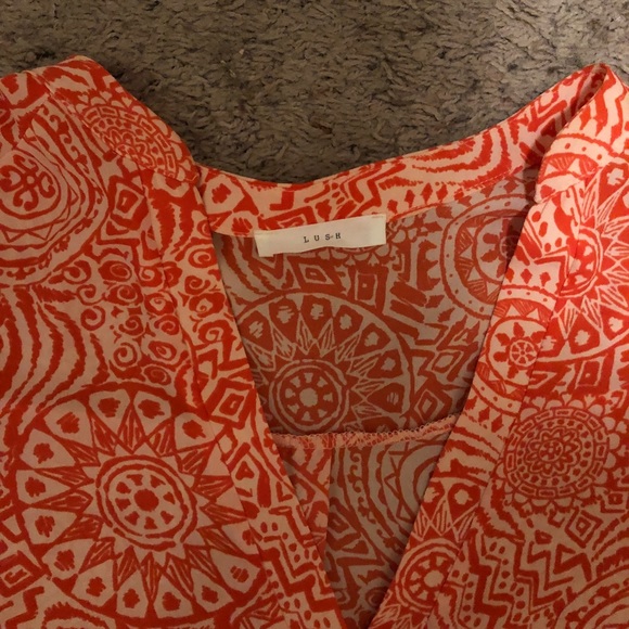 Women’s pattern blouse - Picture 2 of 2